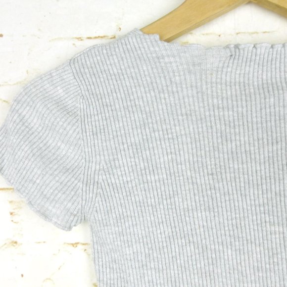 Brandy Melville Ribbed Crop Top Womens One Size Gray Lettuce Hem Short Sleeve - Picture 8 of 9